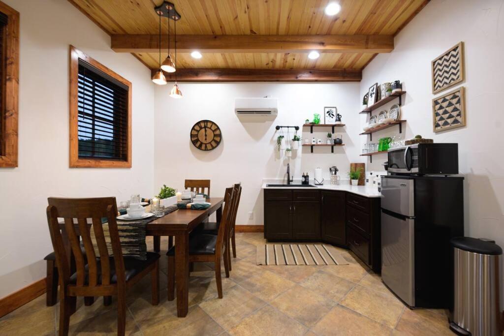 Little Dutch Cabin #3 - 12 min to Magnolia-Baylor Bellmead Esterno foto