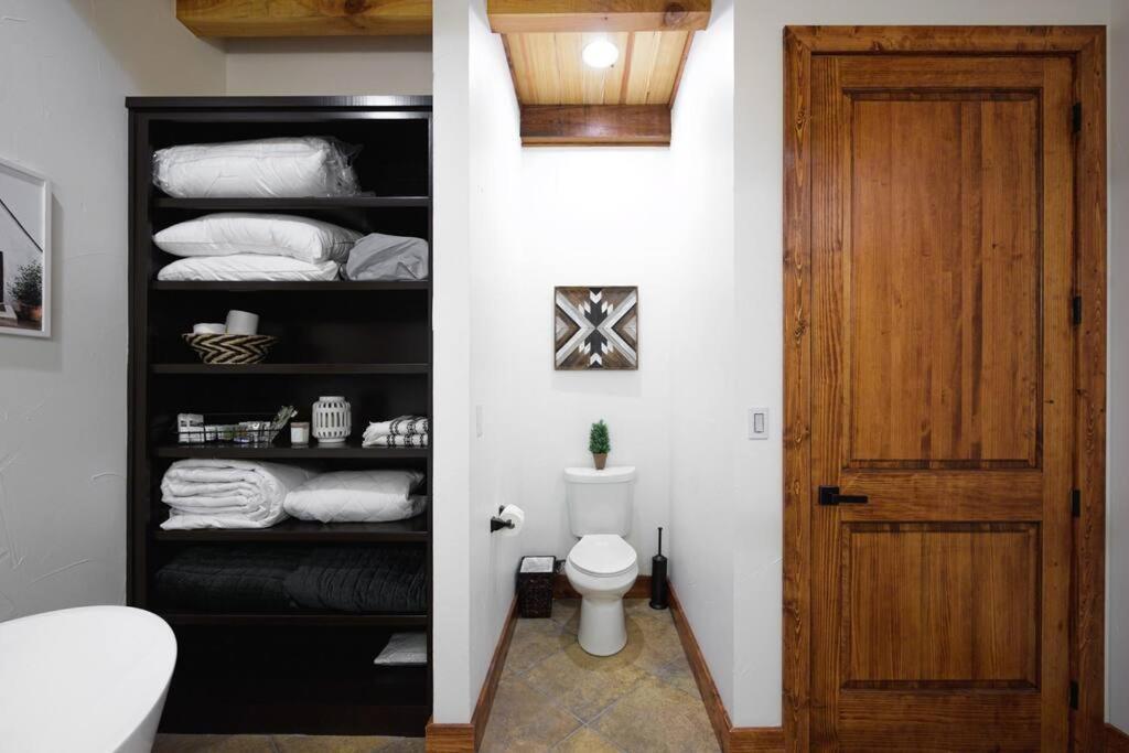 Little Dutch Cabin #3 - 12 min to Magnolia-Baylor Bellmead Esterno foto